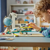 Конструктор LEGO City Літак швидкої медичної допомоги 403 деталі (60465) Конструктор LEGO City Літак швидкої медичної допомоги 403 деталі (60465)