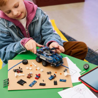 Конструктор LEGO® Marvel Переслідування Людиною-Павуком машини для перевезення злочинців, 367 деталей (76349)