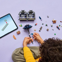 Конструктор LEGO Wednesday Квітка чорної жоржини 358 деталей (76784) Конструктор LEGO Wednesday Квітка чорної жоржини 358 деталей (76784)