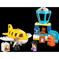 Конструктор LEGO DUPLO Town Уперше в аеропорту 23 деталі (10443)