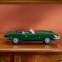 Конструктор LEGO® Icons Jaguar E-Type — Модель класичного спортивного автомобіля (11381) Конструктор LEGO® Icons Jaguar E-Type — Модель класичного спортивного автомобіля (11381)
