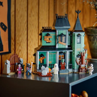 Конструктор LEGO Creator Маєток із привидами (31167) Конструктор LEGO Creator Маєток із привидами (31167)