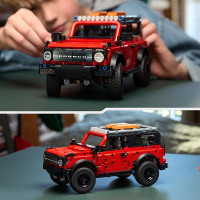 Конструктор LEGO Technic Позашляховик Ford Bronco SUV 943 деталі (42213) Конструктор LEGO Technic Позашляховик Ford Bronco SUV 943 деталі (42213)