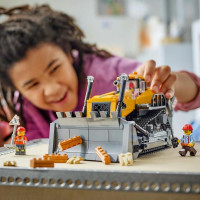 Конструктор LEGO City Жовтий бульдозер 682 деталі (60466)Конструктор LEGO City Центральний залізничний вокзал 752 деталі (60469)