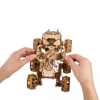 Дерев'яний механічний 3D конструктор Ugears Крилате спорткупе (70205)Дерев'яний механічний 3D конструктор Ugears Пілотований марсохід (70206)
