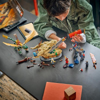 Конструктор LEGO® NINJAGO® Близнюки роботи-Титани Фігурки, 1707 деталей (71870)Конструктор LEGO® NINJAGO® Битва біля черепа Дракона з мечем, 1016 детлей (71871)