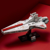 Конструктор LEGO Star Wars TM Зоряний крейсер класу «Венатор» 643 Деталі (75441)