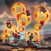Конструктор LEGO Marvel Месники Завершення Вирішальна битва 621 деталь (76323)