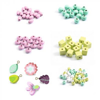 Набір для створення прикрас Djeco Квіти із дерев'яними намистинами 450 ел. (DJ09808) Набір для створення прикрас Djeco Квіти із дерев'яними намистинами 450 ел. (DJ09808)