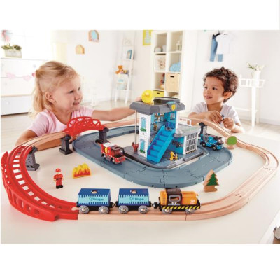 Іграшкова залізниця Hape Штаб аварійної служби 55 ел. (E3736) Іграшкова залізниця Hape Штаб аварійної служби 55 ел. (E3736)