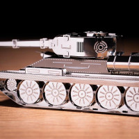 Колекційна модель-конструктор Metal Time Танк T-34/85 (MT071)