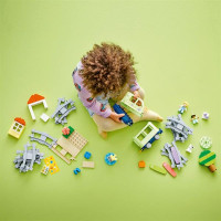 Конструктор LEGO DUPLO Town Інтерактивний пригодницький потяг 57 деталей (10427)