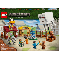 Конструктор LEGO Minecraft Напад на село з повітряною кулею Ґаст 555 деталей (21273)