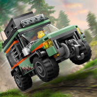 Конструктор LEGO City Позашляхова гірська вантажівка 4x4, 221 деталь (60447)
