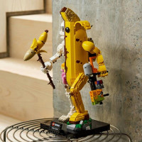 Конструктор LEGO Fortnite Peely Bone Фігурка з відеогри 1414 деталей (77072)