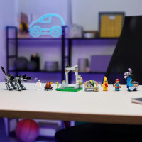 Конструктор LEGO Fortnite Табір Peely та Sparkplug 250 деталей (77075) Конструктор LEGO Fortnite Табір Peely та Sparkplug 250 деталей (77075)