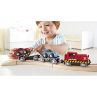 Набір для іграшкової залізниці Hape Поїзд-транспортер для гоночних автомобілів (E3735)