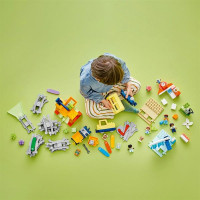 Конструктор LEGO DUPLO Town Великий інтерактивний громадський потяг 103 деталі (10428) Конструктор LEGO DUPLO Town Великий інтерактивний громадський потяг 103 деталі (10428)