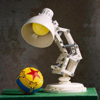 Конструктор LEGO® Ideas | Disney Pixar Luxo Jr. Конструктор моделі. (21357) Конструктор LEGO® Ideas | Disney Pixar Luxo Jr. Конструктор моделі. (21357)