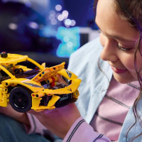 Конструктор LEGO Technic Chevrolet Corvette Stingray 732 деталі (42205) Конструктор LEGO Technic Chevrolet Corvette Stingray 732 деталі (42205)