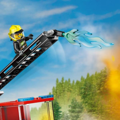 Конструктор LEGO City Пожежна машина з драбиною 82 деталі (60463)