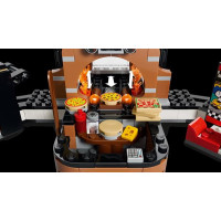 Конструктор LEGO® City Доставка піци з різними транспортними засобами 494 деталі (60496)