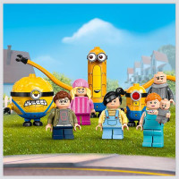 Конструктор LEGO Despicable Me 4 Родинний маєток Ґру й посіпак 868 деталей (75583)Конструктор LEGO Wicked Ґлінда, Ельфаба й Несароза в Університеті Шиз 304 детали (75681)