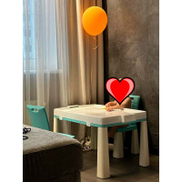 Ігровий набір DOLONI Cтіл та 2 стільця 04680/7