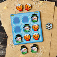 Сортер Хрестики-нуліки "Пряники проти сніговиків" ПСФ012 Сортер Хрестики-нуліки "Пряники проти сніговиків" ПСФ012