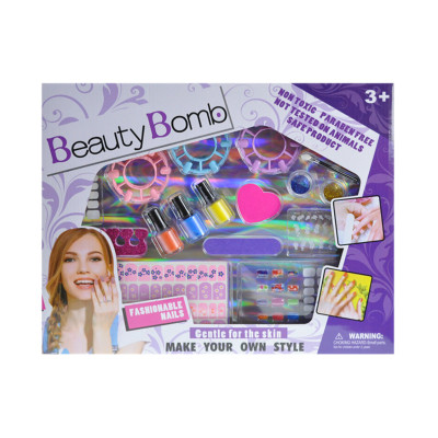 Дитячий манікюрний набір в коробці 667-9