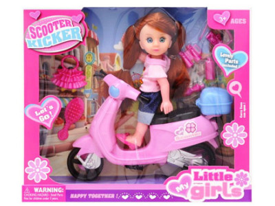 Лялька Little girls зі скутером у коробці 63011 Лялька Little girls зі скутером у коробці 63011