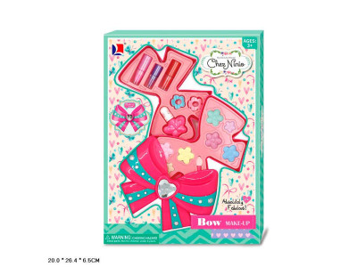 Косметика "Бантик" тіні помади заколочки пензлик лак 10400D