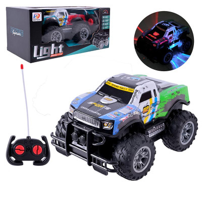 Машинка гоночна на радіокеруванні на акумуляторі зі світлом і звуком W200-18_Green Машинка гоночна на радіокеруванні на акумуляторі зі світлом і звуком W200-18_Green