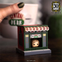 Набір фігурок Bitty Pop! Town – Рейчел у кав’ярні Central Perk Набір фігурок Bitty Pop! Town – Рейчел у кав’ярні Central Perk