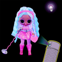 Ігровий набір з лялькою L.O.L. Surprise! серії Tweens Neon Pop – Кітті К Ігровий набір з лялькою L.O.L. Surprise! серії Tweens Neon Pop – Кітті К