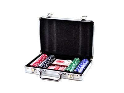 Набір для покеру валіза (200 фішок) 2007В Набір для покеру валіза (200 фішок) 2007В