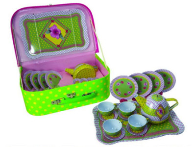 Посуд металевий у валізі S066C